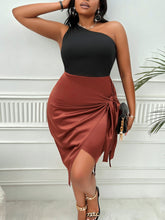 Load image into Gallery viewer, Plus Size One-Shoulder Sleeveless Tied Dress