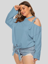Load image into Gallery viewer, Plus Size Cold-Shoulder Tied Top