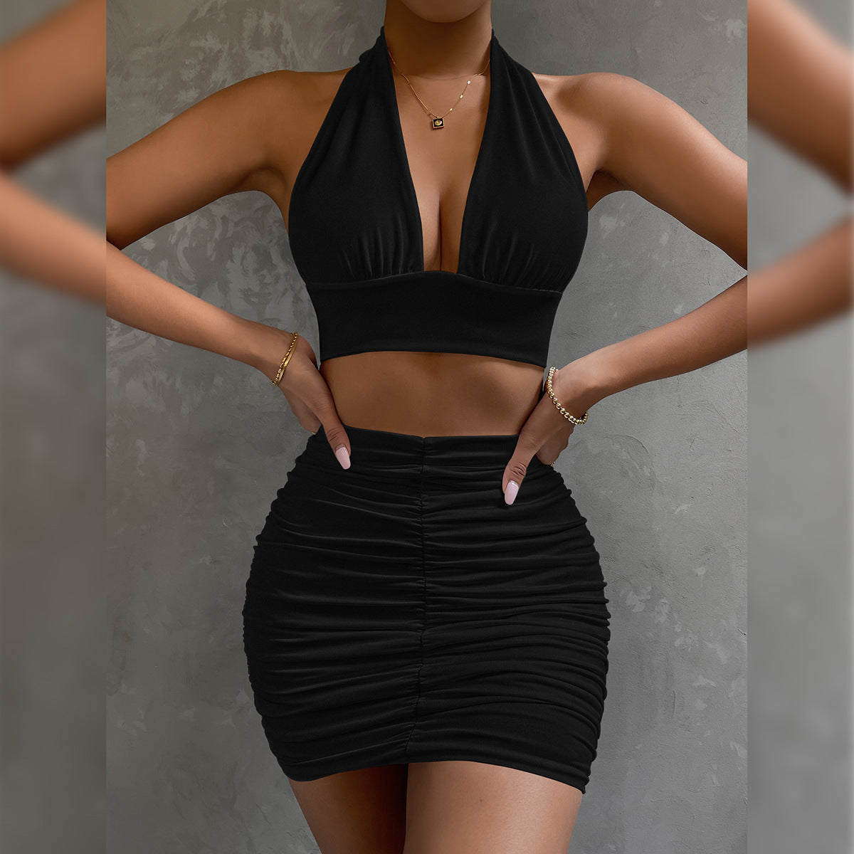 2023 Women Wear Fashion V Neck Crop Top with Pleat Skirt 2 Piece Set Cute  Baseball Uniform Set Summer - China Men Designer Sweater Clothing and  Luxury Designers Clothing Fashions price